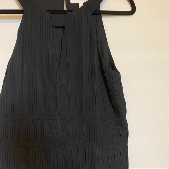 Harlyn Pleated Wide Leg Jumpsuit Black Size S NWT - Picture 4 of 6